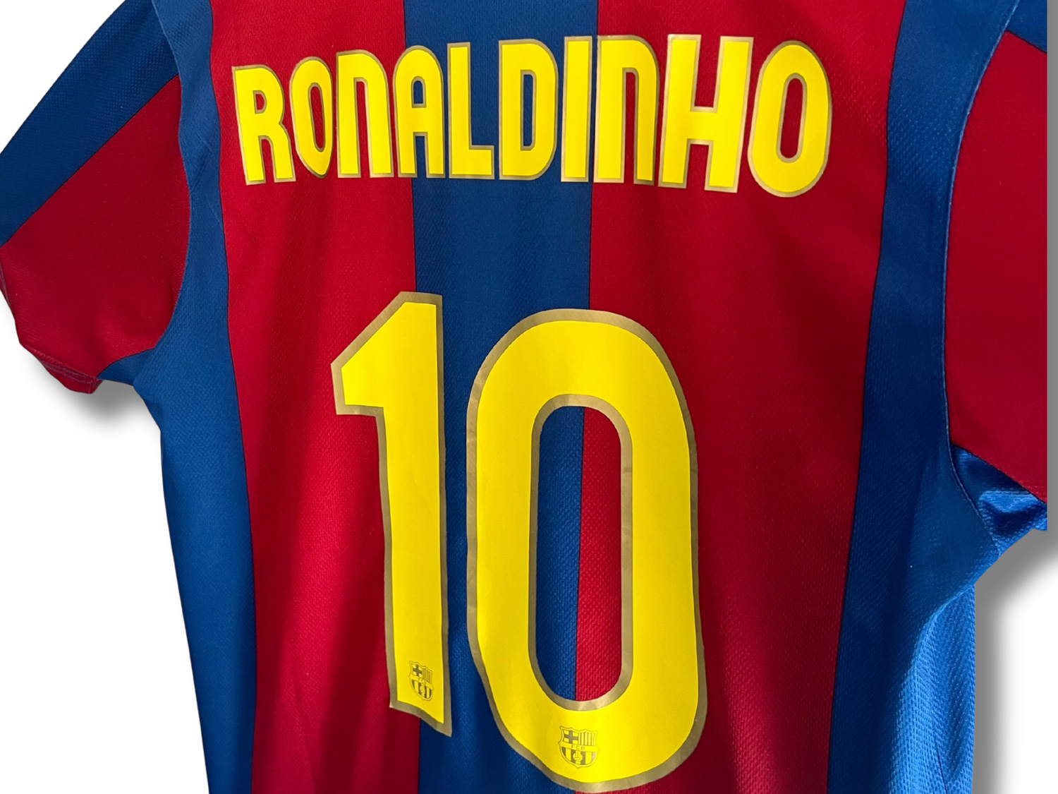 Maillot vintage FC Barcelone 2007/2008 Ronaldinho 10 domicile – PlayerStore