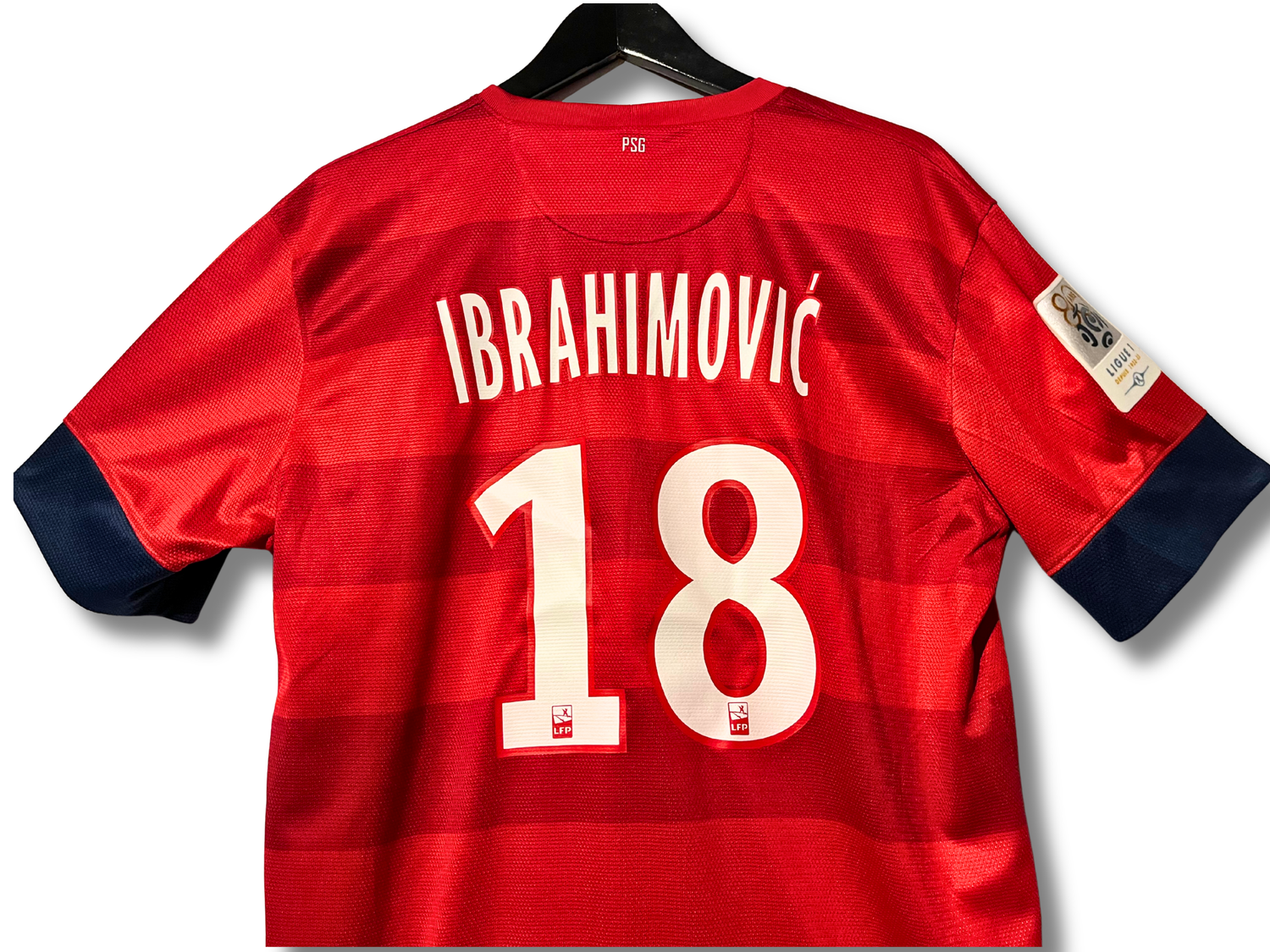 Flocage rare Ibrahimovic numéro 18 dos maillot PSG rouge